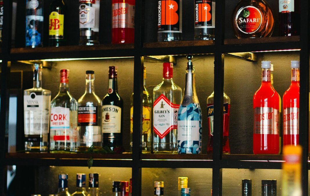 Why Most Bar Crawls Don’t Actually Work Better With Larger Groups — The NYC Nightlife Truth Nobody Talks About